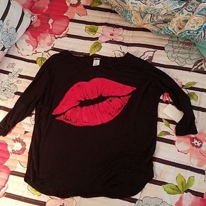 Cute Fashion Magazine kiss top
